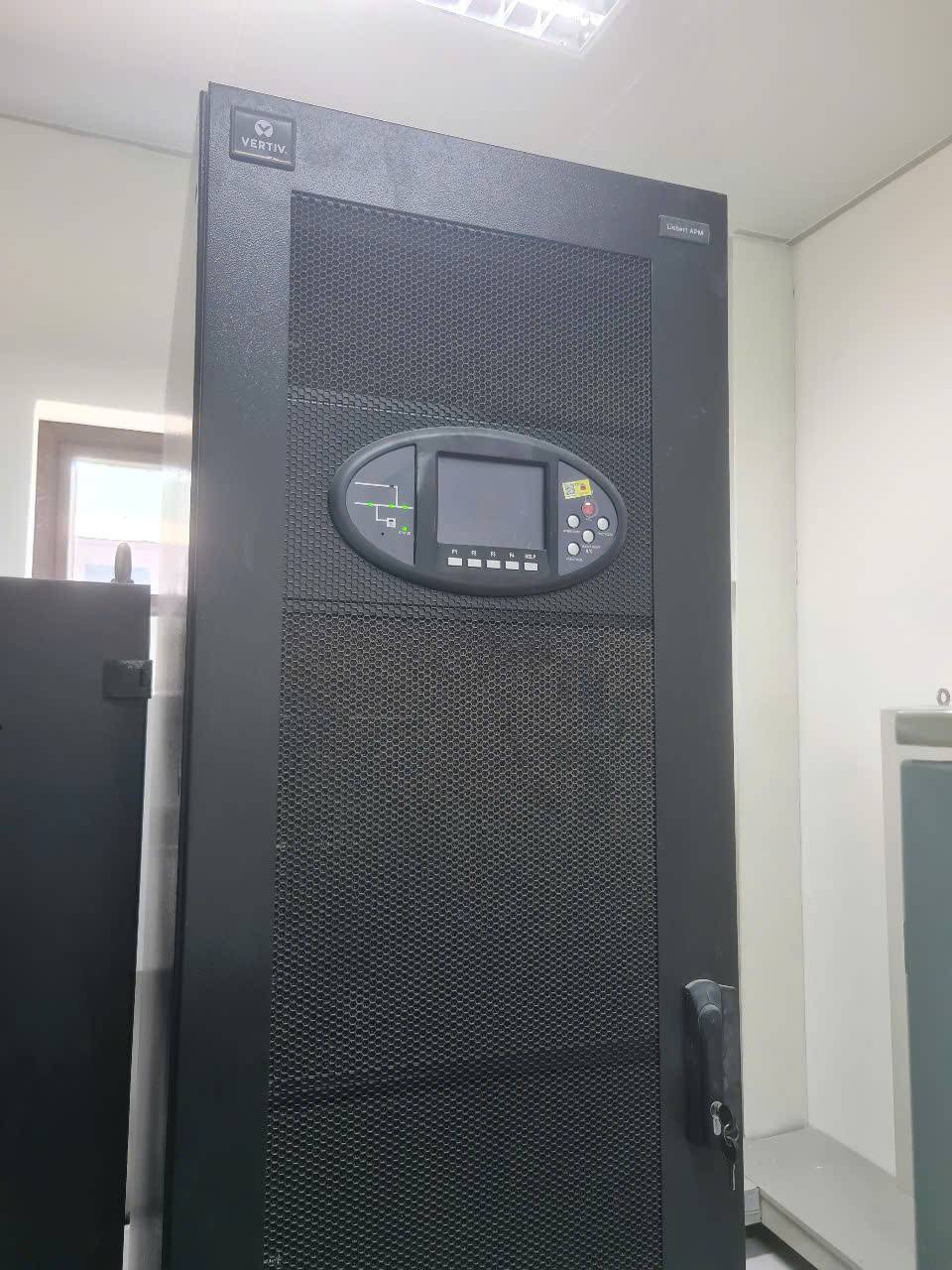 Bôi Lưu điện Liebert APM